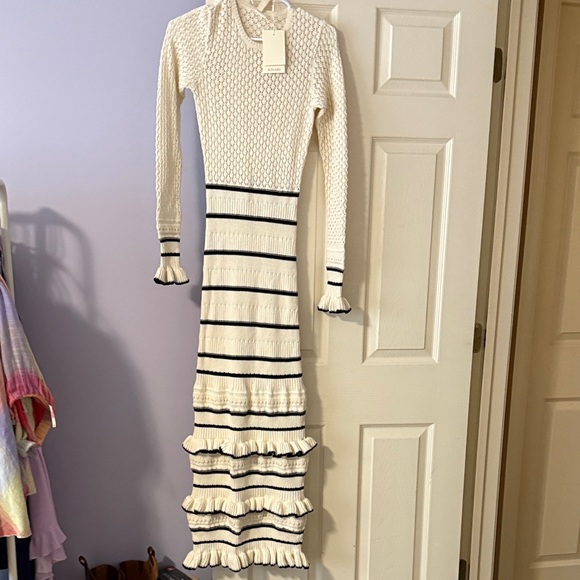 Kivari Cream and Black Long Sleeve Dress size extra small NWT